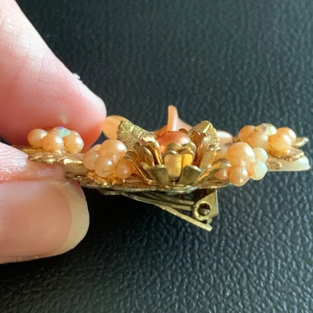 Vintage 1950s Lucite Flower Clip Earrings Peach Gold Tone Floral